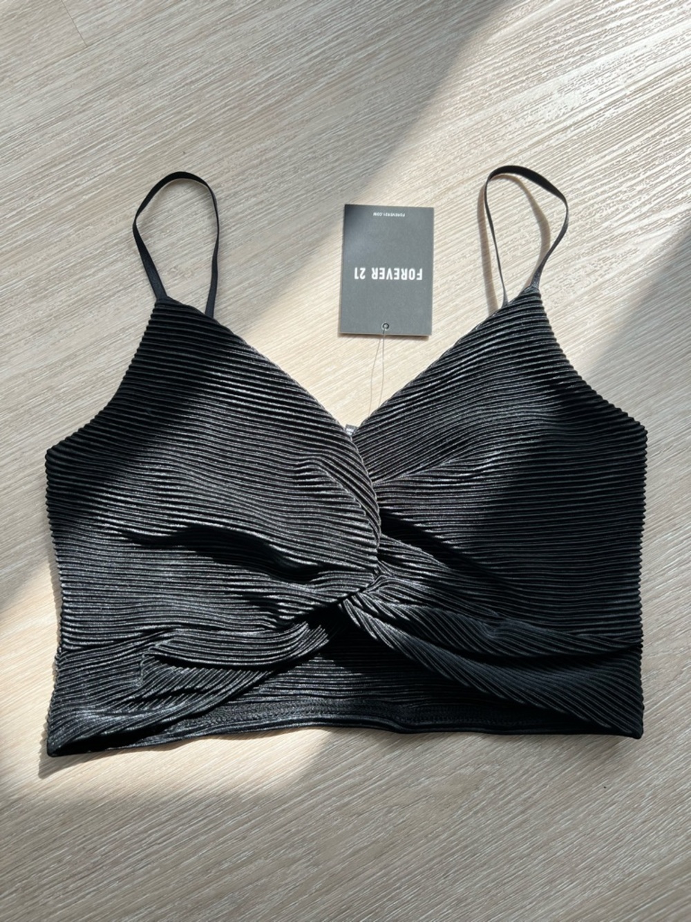 NWT Forever 21 Black Pleated Twist-Front Summer Cami Top Women's Size Small